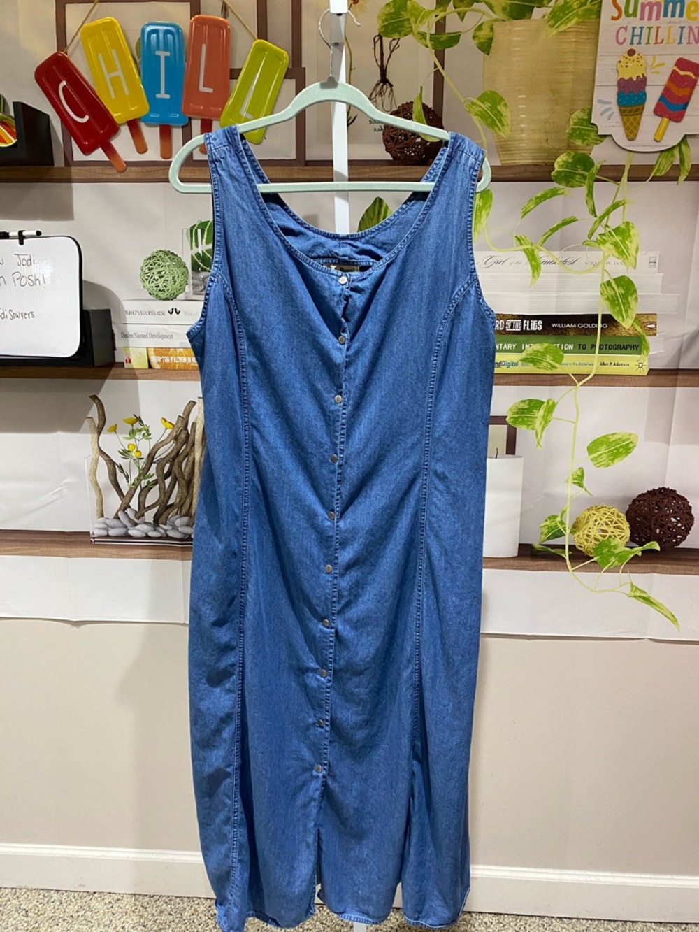 L.L. Bean Sleeveless Denim Button-Front Maxi Dress in Blue size 18 W. Ptp is 22